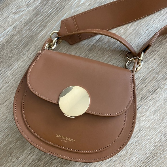 LeParmentier Yucca Leather Cross Body Bag in Cognac - Picture 4 of 9
